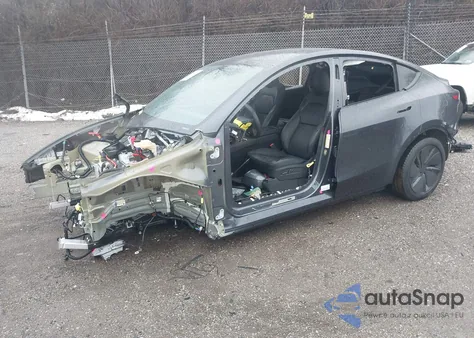 2026 Tesla Model Y Long Range Launch Series/Premium All-Wheel Drive from USA, damaged, VIN 7SAYGDEE8TA459793